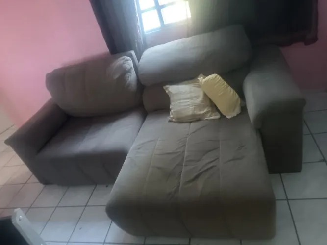 Vendo sofá 4 lugares móvel