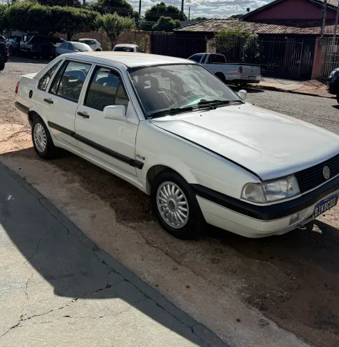 Volkswagen Santana Glsi / GLS 1.8/ 2.0 (álcool) 1994