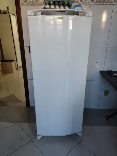 Geladeira Consul facilite Frost free