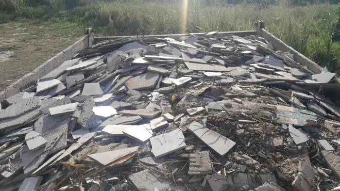 Retirada de entulho 5M caçamba