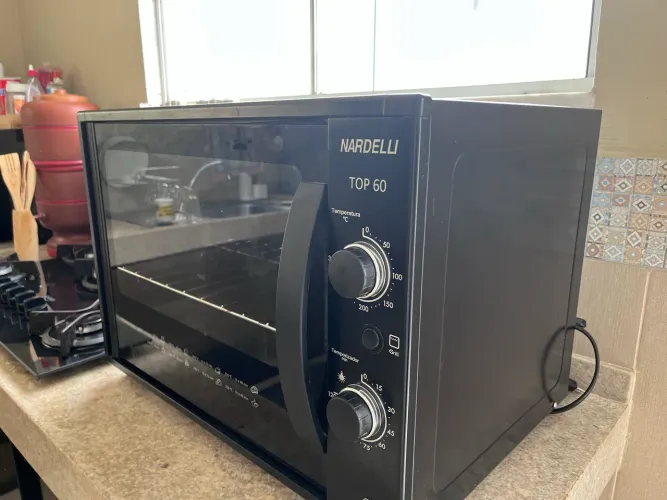 Forno elétrico Nardelli TOP 60L, em perfeito estado!