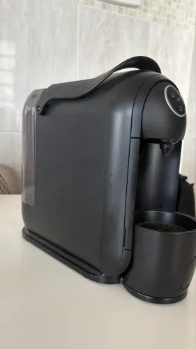 Máquina de Café Três Corações S29 Preta Funcionando Perfeitamente