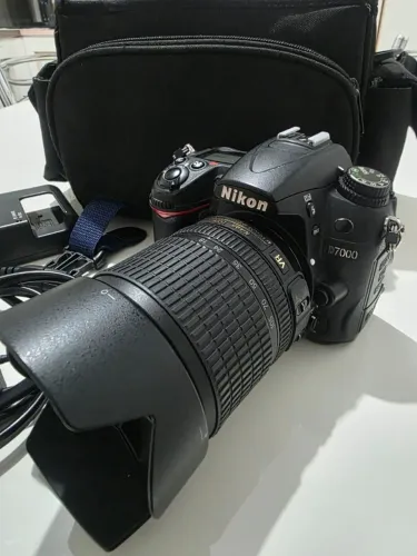 Nikon D7000 + Mala, Lente 18-105mm, carregador,  bateria - Aceito Troca