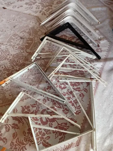 Suporte para prateleiras