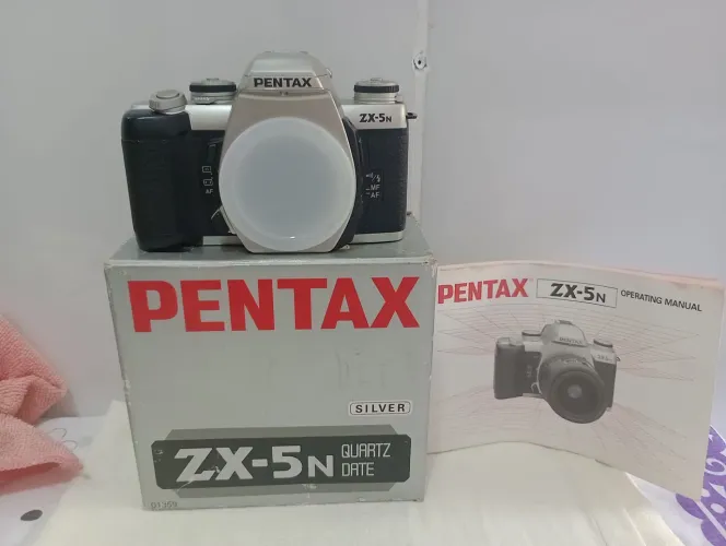 Camera fotográfica pentax ZX-5N
