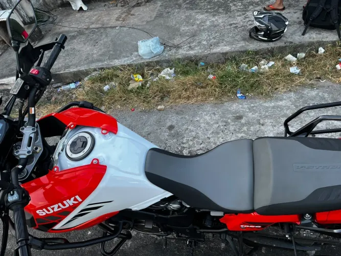 Vstrom 1050xt modelo 2023 com preço abaixo da Fipe e no ponto de transferência.