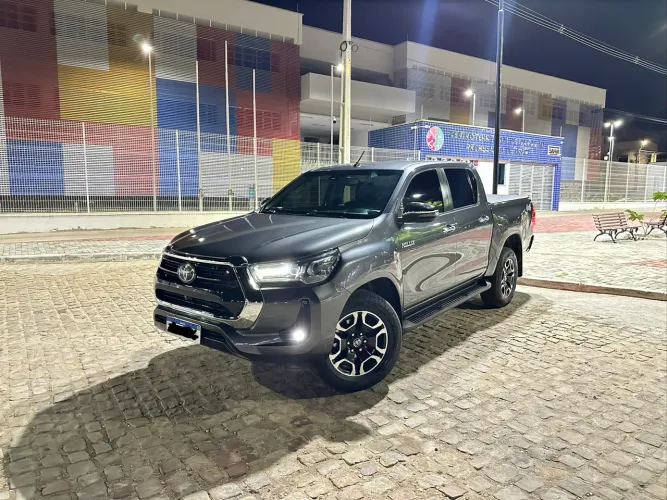 Toyota Hilux CD SRX 4X4 2.8 TDI 16V Diesel Aut. 2022