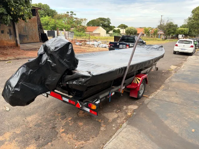 Barco+Reboque+Motor+Lona