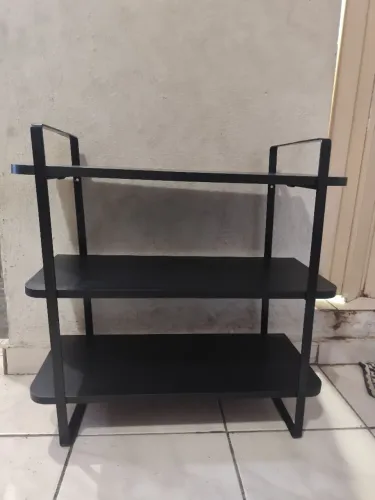 Estante de parede três prateleiras