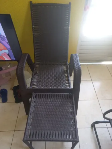Conjunto Cadeira de fibra