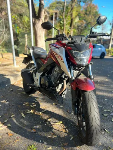 Honda CB 300f