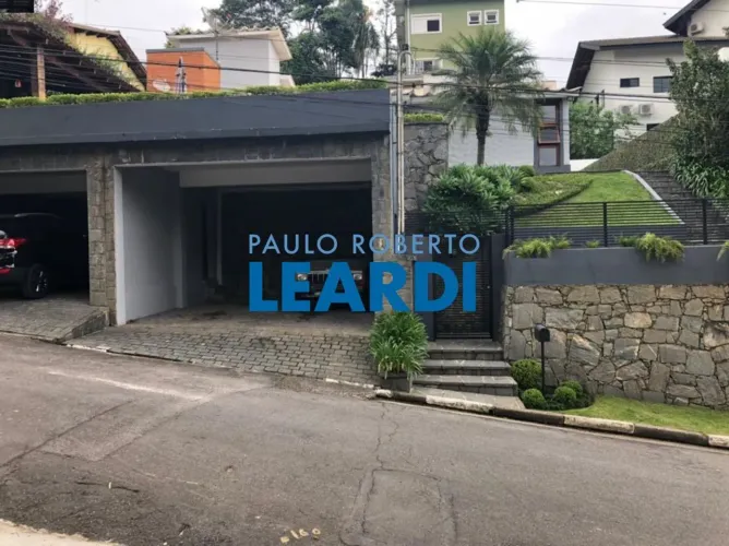 CASA EM CONDOMÍNIO - CONDOMÍNIO ARUJAZINHO 4 - SP