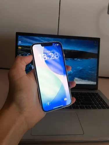 iPhone 13 | 128 GB | 93%