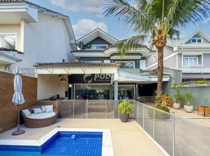 Recreio dos Bandeirantes | Casa 4 quartos, sendo 4 suites