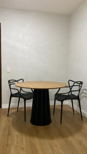 Mesa de jantar redonda