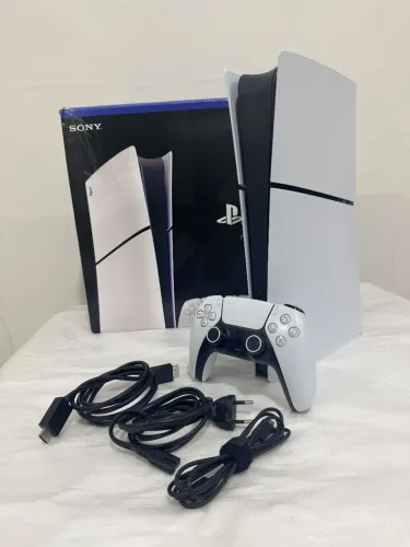 PS5 SLIM DIGITAL 825GB AINDA NA GARANTIA