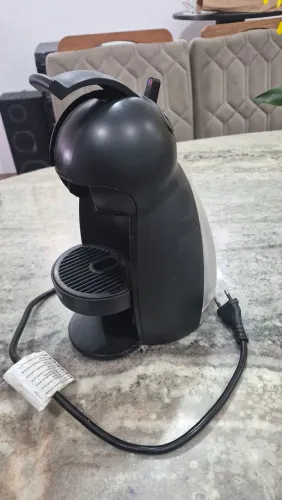 Cafeteira Dolce Gusto Piccolo (leia a descrição)