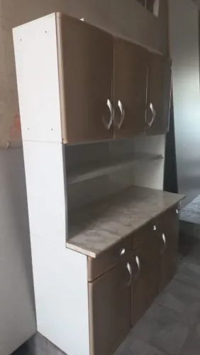 Armario de Cozinha Retrô