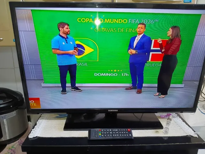 Smar tv Samsung 32 polegada, funcionando perfeitamente