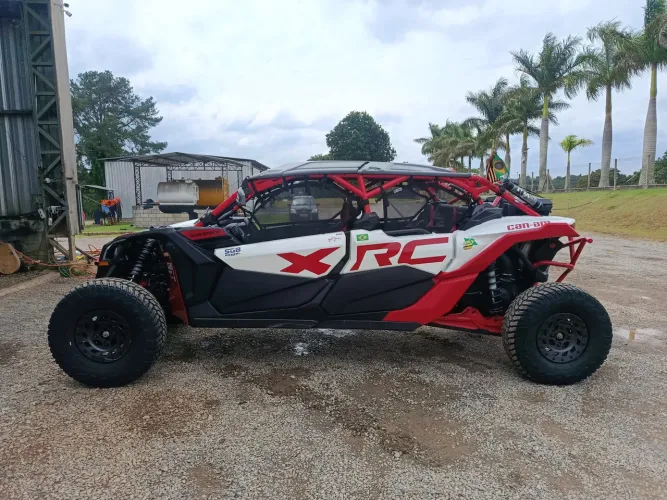 UTV CAN AM MAVERICK MAX RC X3 