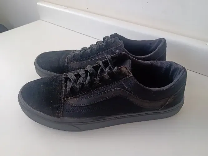 Tenis VANS original tamanho 39 Muito conservado Valor para liquidar 