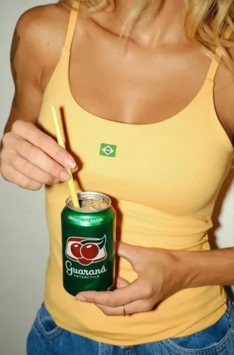 regata premium do brasil em amarelo mostarda (nunca usada)