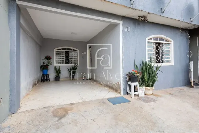  Renda garantida - Casa térrea  3 quartos + 3 aptos prontos para alugar QN 07E RF2