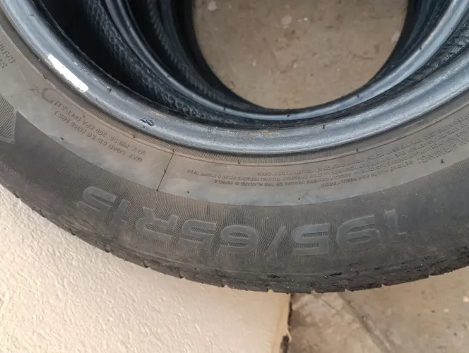 Pneu usado 195 65 r15