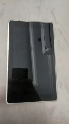 Tablet Positivo Vision Tab 7 64GB 3GB RAM com capinha e carregador