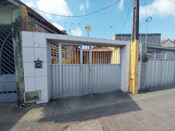 (CA8208) Casa com terreno de 240m² na Av. Bezerra de Menezes