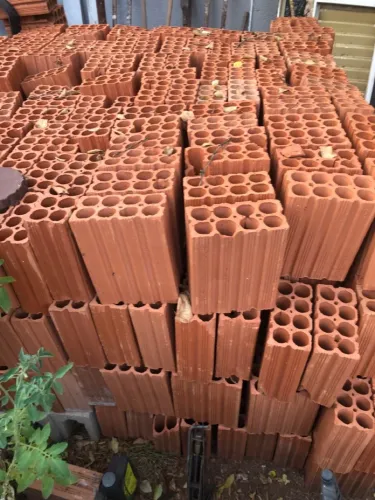 Vendo 500 tijolos