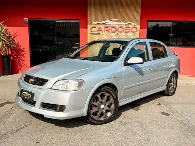 Chevrolet Astra 2.0 8V/ CD 2.0 8V Hatchback 5P AUT 2011