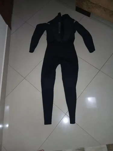 Roupa de surf