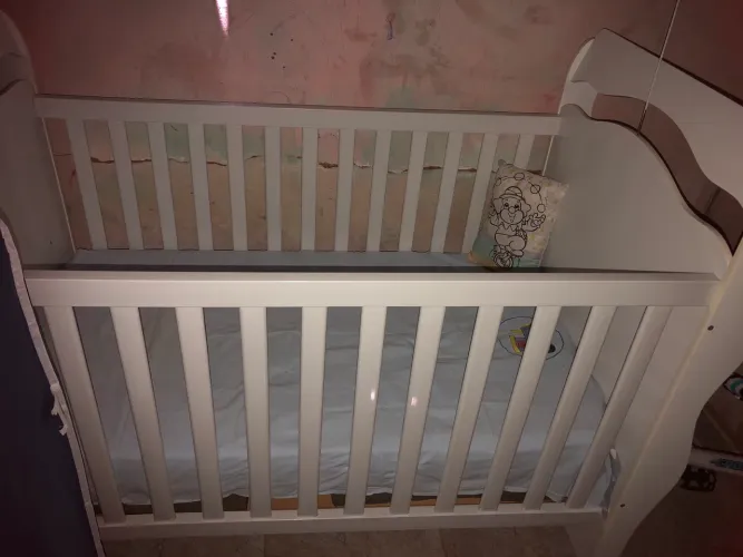 Vendo berço bem conservado 