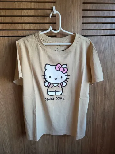 Camiseta Hello kitty perfeito estado 
