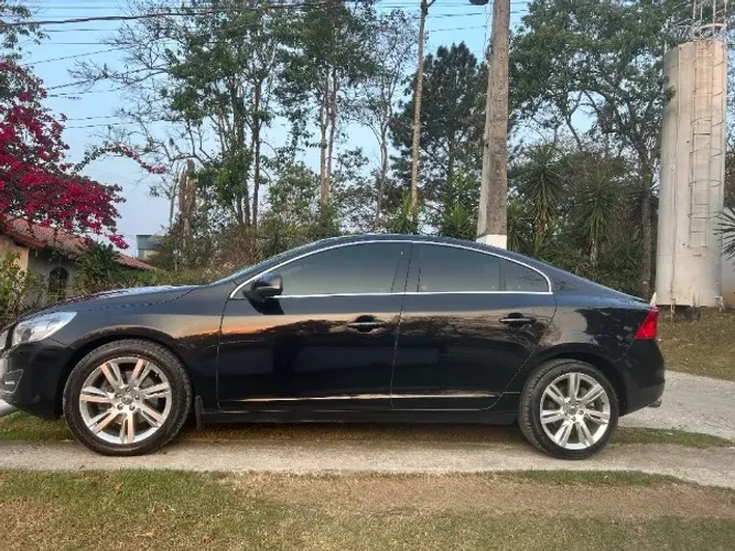Volvo S60 T-6 3.0 304cv AWD 4P 2011
