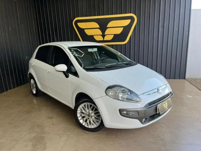 Fiat Punto Essence 1.6 Flex 16V 5P 2013