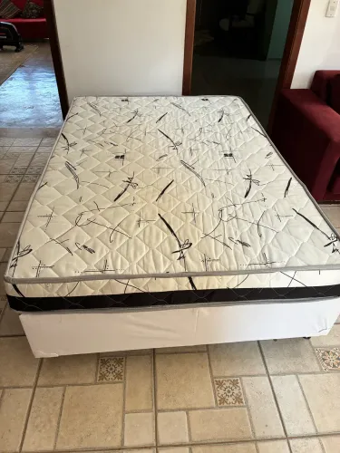 Cama de Solteiro King .