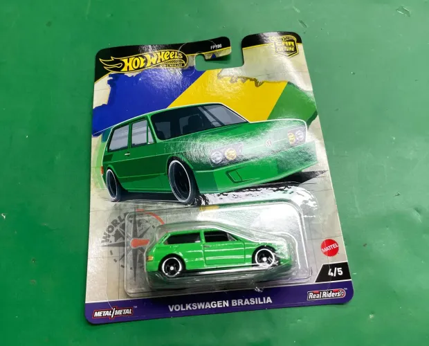 Vendo Hot Wheels Premium Car Culture Volkswagen Brasília (4/5)