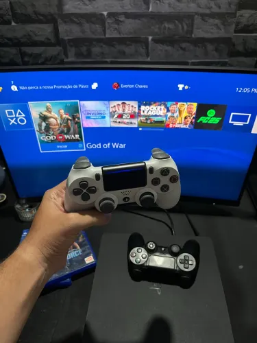 PS4 Slim