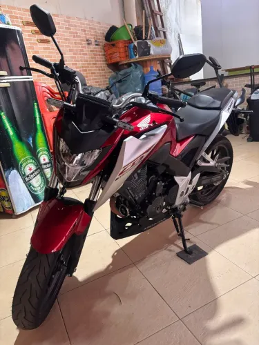 Honda CB300F Twister 2026
