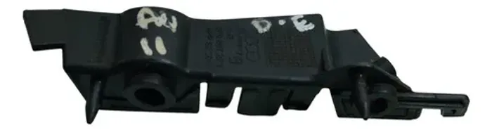 Guia Parachoque Dianteiro Esquerdo Audi A4 Ano 2011