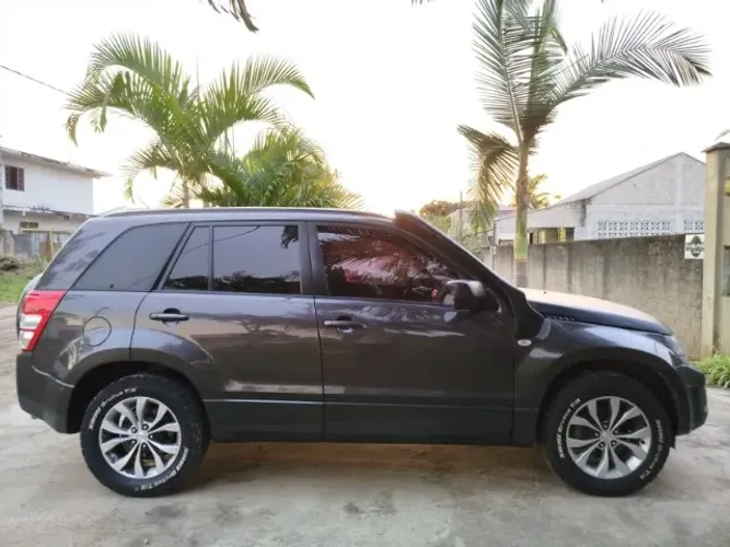 Suzuki Grand Vitara 2.0 16V 4x2/4x4 5P Aut. 2013