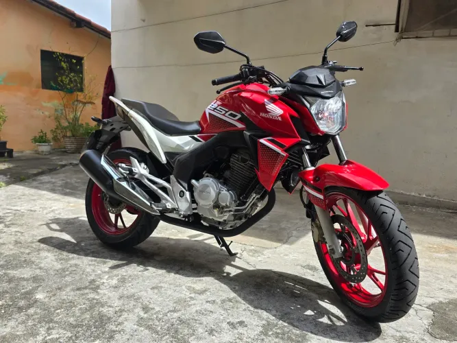 Cb 250f Twister abs