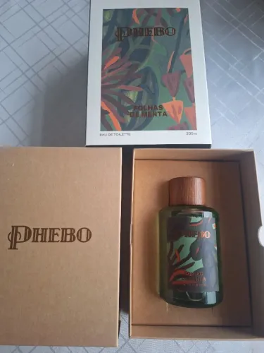 Eau de Toilette Aromáticos Folhas de Menta 200ml (CHEIO 199ML)