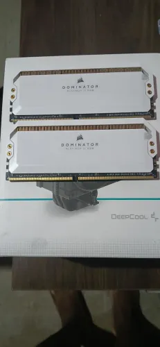 Memória Corsair Dominator Platinum RGB White 32GB (2x16GB) DDR4 3200MHz