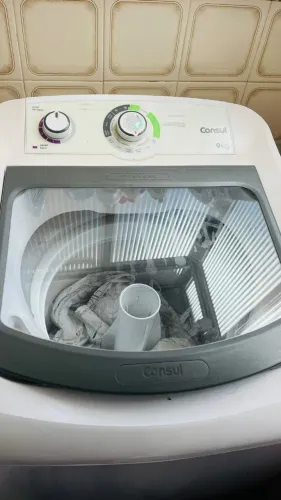 Máquina de Lavar Consul 9kg CWB09BB - Usada em Bom Estado