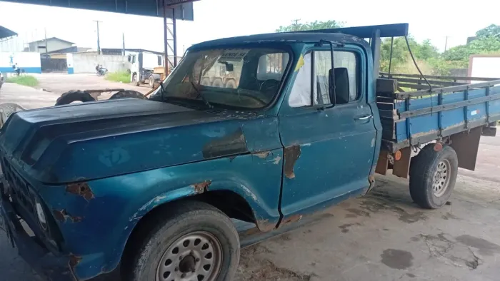 Vende-se D10
