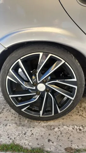 Vendo ou troco rodas aro 17 em aro 13.