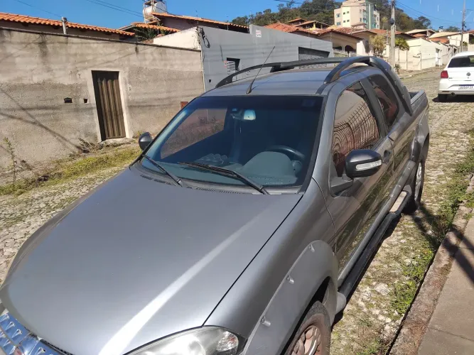 Fiat Strada Adventure1.8/ 1.8 Locker Flex CD 2012